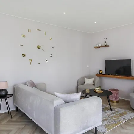 Eco-lodge 25 * Эрмело