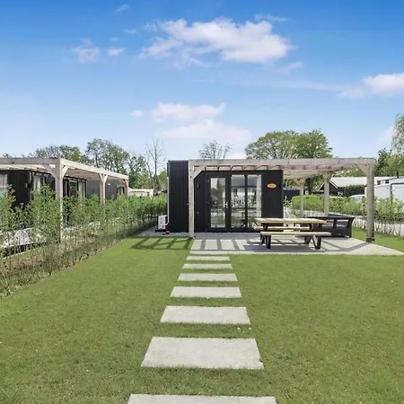 Дом отдыха Eco-lodge 25 *